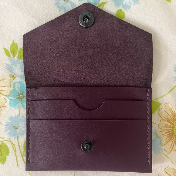 Handmade Genuine Leather Wallet - Picture 2 of 5